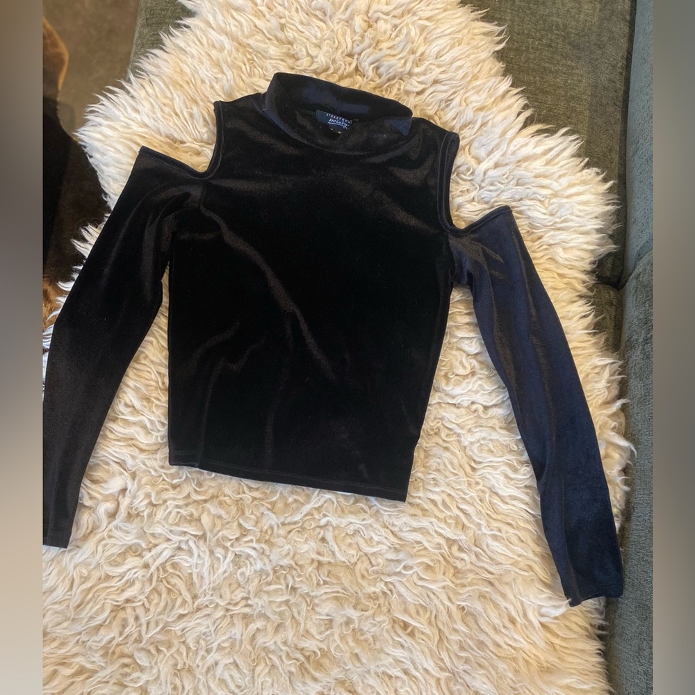 Elegant Black Velvet Cold Shoulder Top